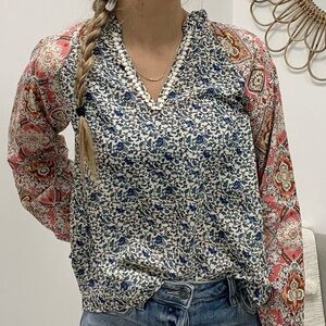 THML Floral v neck top size M boho vibe